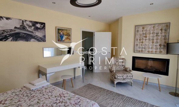 Resale - Villa  - Altea