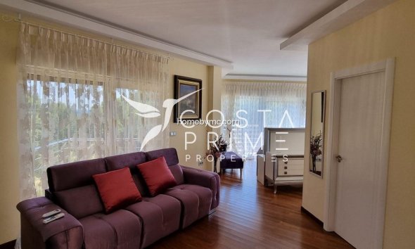 Resale - Villa  - Altea