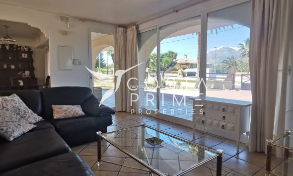 Resale - Villa  - Alfas del Pí