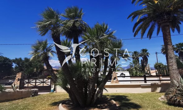 Resale - Villa  - Alfas del Pí