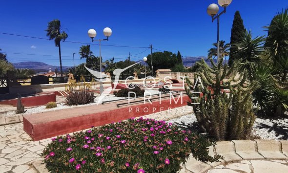 Resale - Villa  - Alfas del Pí