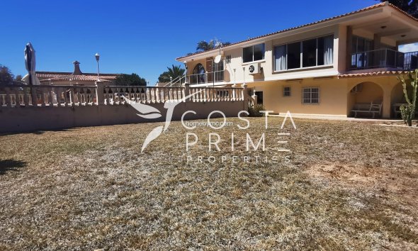 Resale - Villa  - Alfas del Pí