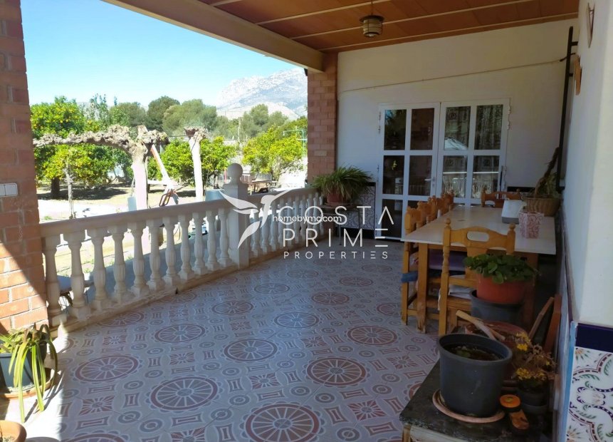 Resale - Villa  - Benidorm