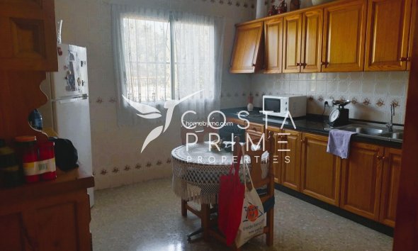 Resale - Villa  - Benidorm