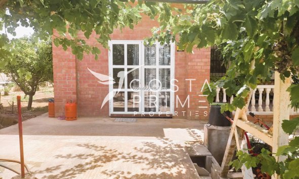 Resale - Villa  - Benidorm