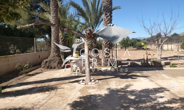 Resale - Villa  - Benidorm