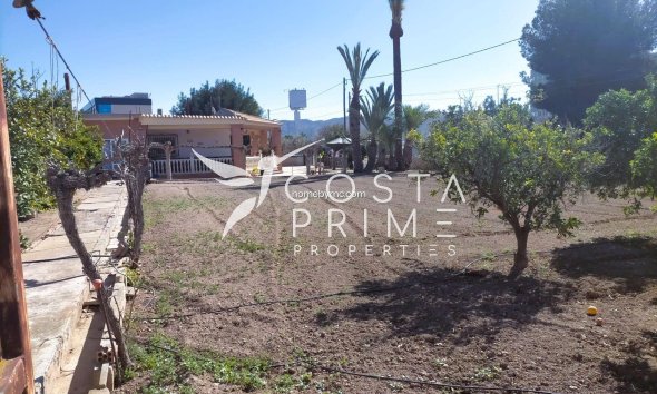 Resale - Villa  - Benidorm