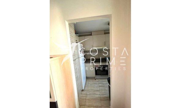 Resale - Apartment / Flat - Benidorm