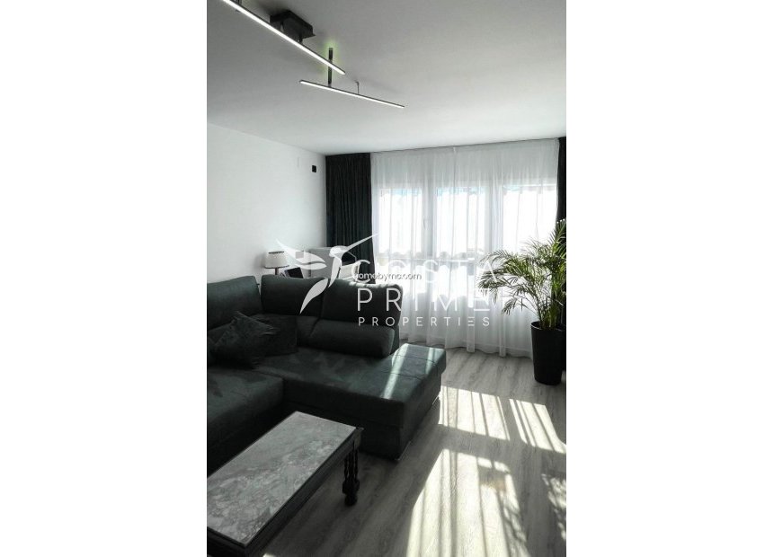 Resale - Apartment / Flat - Benidorm