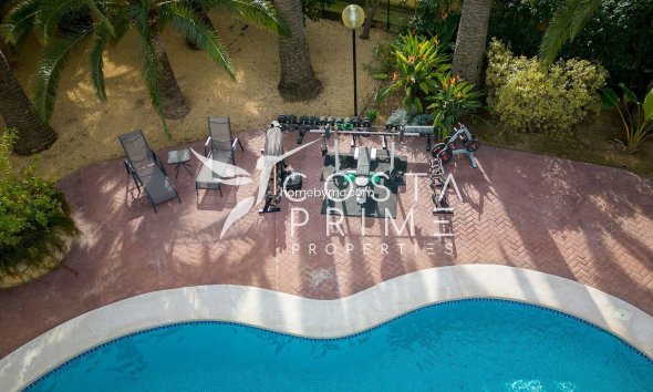 Odsprzedaż - Szalet - Alfas del Pí