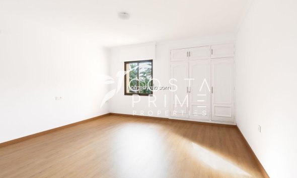 Odsprzedaż - Szalet - Alfas del Pí