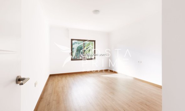 Odsprzedaż - Szalet - Alfas del Pí