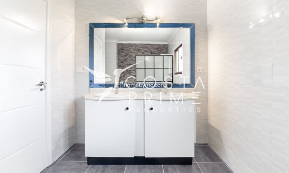 Odsprzedaż - Szalet - Alfas del Pí