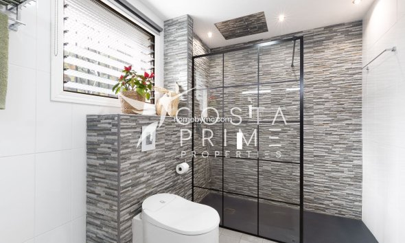 Odsprzedaż - Szalet - Alfas del Pí