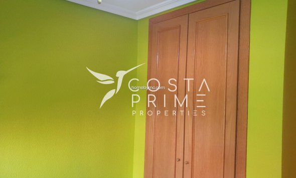 Resale - Apartment / Flat - Benidorm