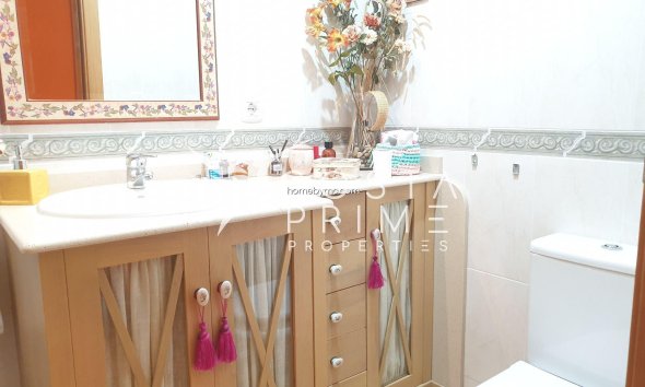 Resale - Apartment / Flat - Benidorm