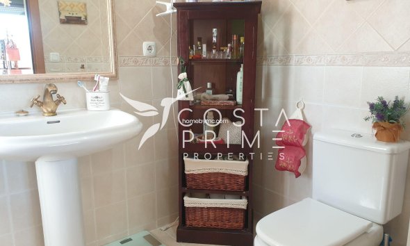 Resale - Apartment / Flat - Benidorm