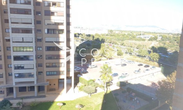 Resale - Apartment / Flat - Benidorm