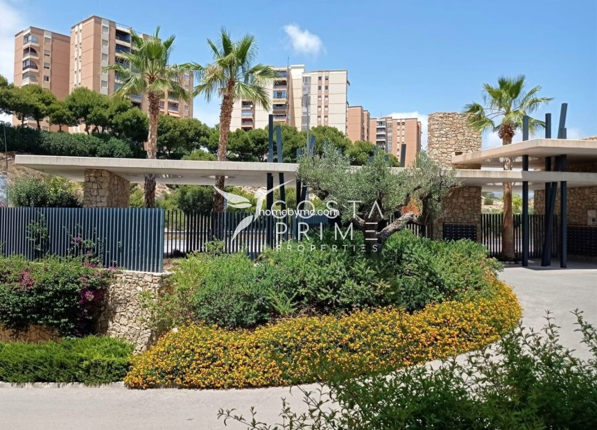 Resale - Apartment / Flat - Villajoyosa