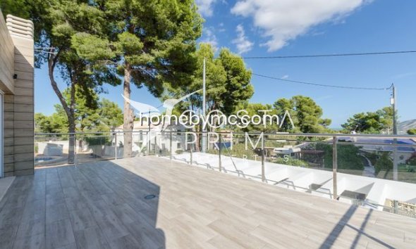 New build - Villa  - La Nucía