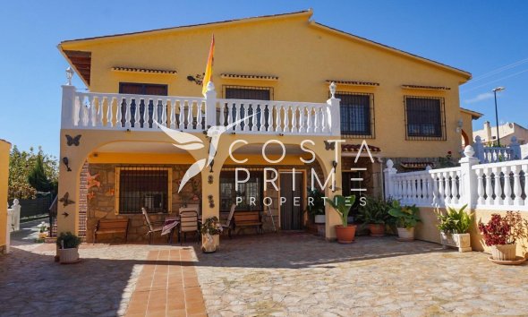 Resale - Villa  - La Nucía