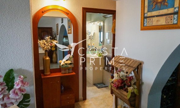 Resale - Villa  - La Nucía