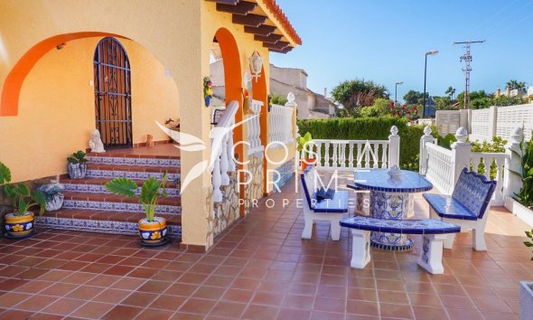 Resale - Villa  - La Nucía