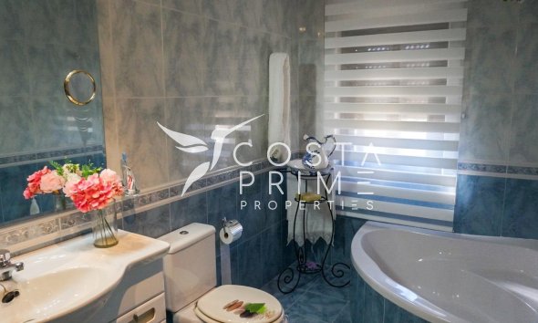 Resale - Villa  - La Nucía