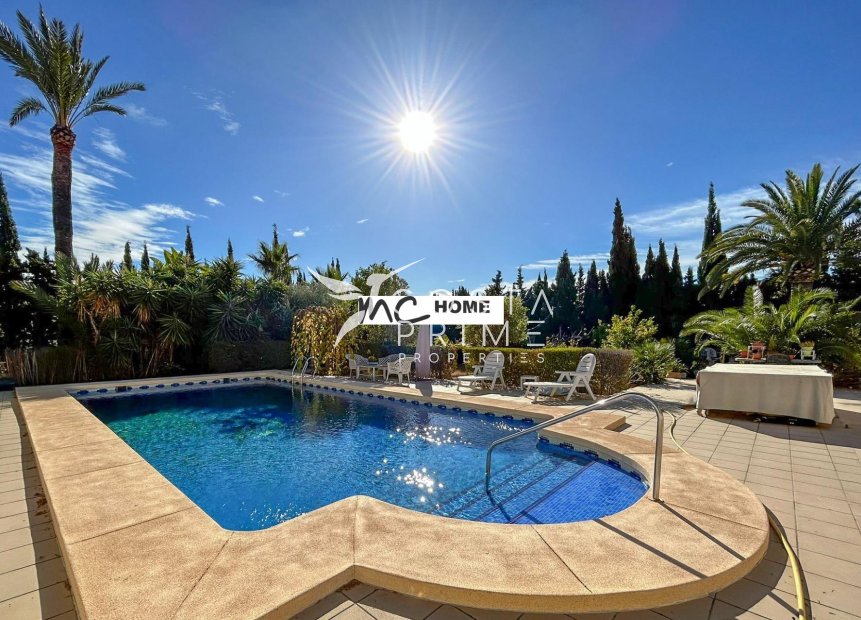 Resale - Villa  - Alfas del Pí