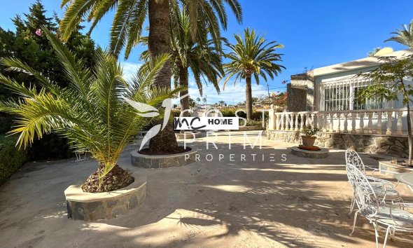 Resale - Villa  - Alfas del Pí