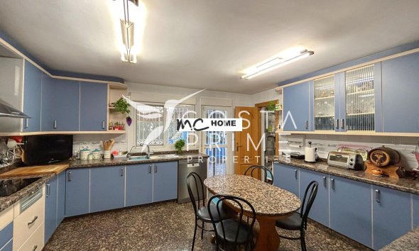 Resale - Villa  - Alfas del Pí