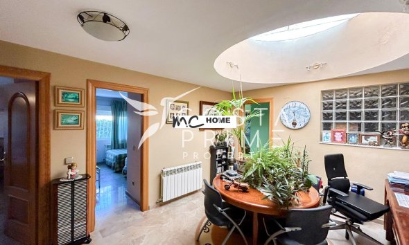 Resale - Villa  - Alfas del Pí