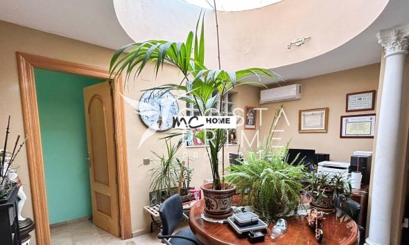 Resale - Villa  - Alfas del Pí