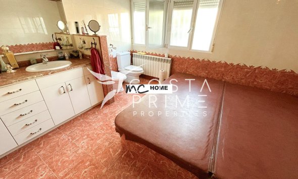 Resale - Villa  - Alfas del Pí