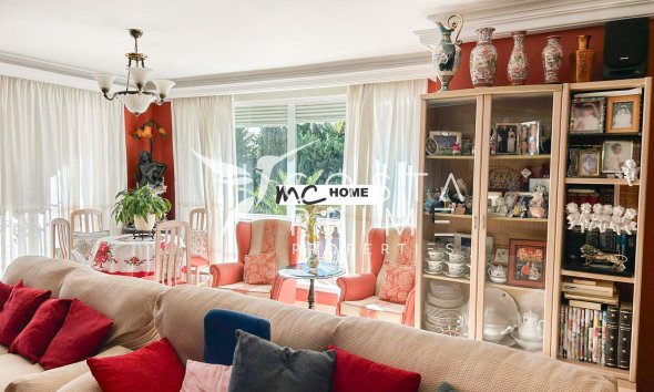 Resale - Villa  - Alfas del Pí