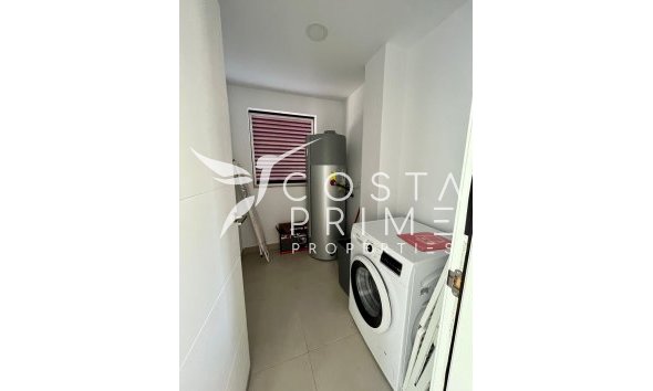 Odsprzedaż - Szalet - La Nucía