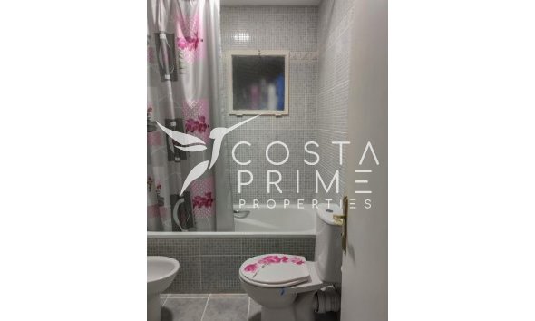 Resale - Apartment / Flat - Benidorm