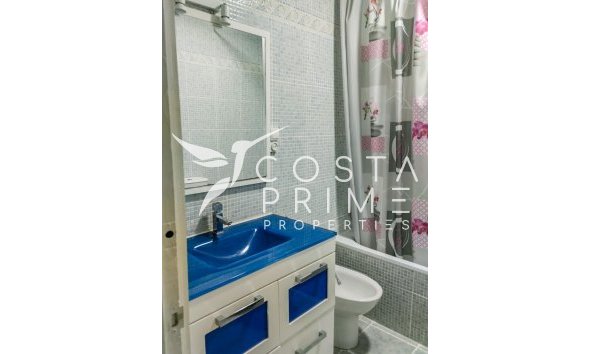 Resale - Apartment / Flat - Benidorm