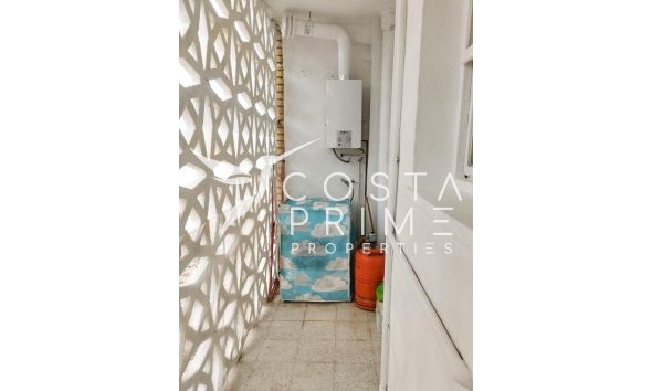 Resale - Apartment / Flat - Benidorm