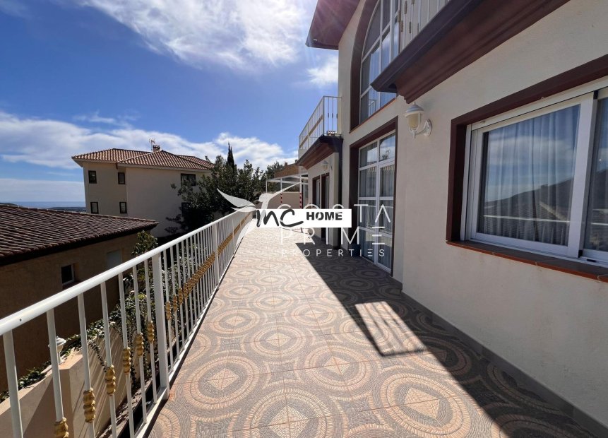 Resale - Villa  - Callosa d'en Sarrià