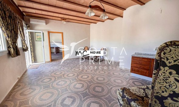 Resale - Villa  - Callosa d'en Sarrià