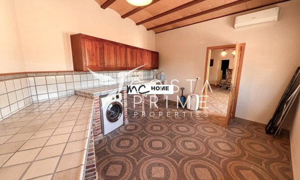 Resale - Villa  - Callosa d'en Sarrià