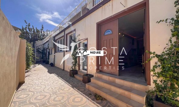 Resale - Villa  - Callosa d'en Sarrià