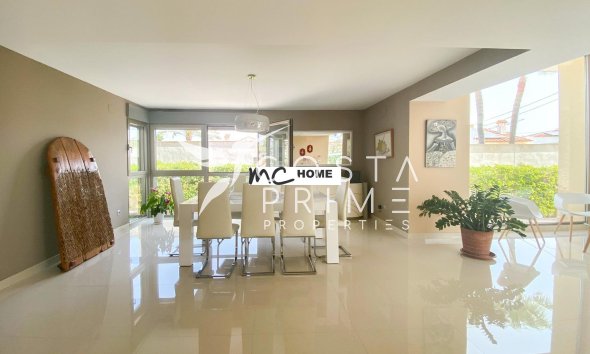 Resale - Villa  - Alfas del Pí