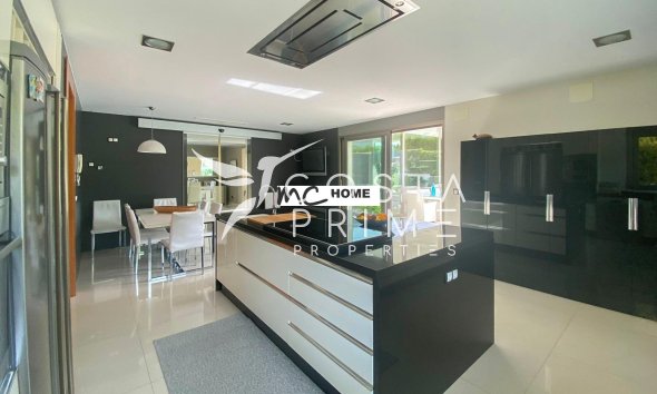 Resale - Villa  - Alfas del Pí