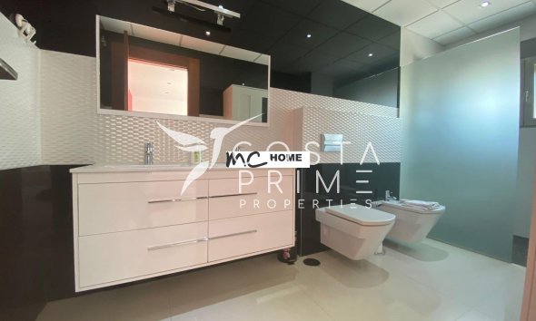 Resale - Villa  - Alfas del Pí