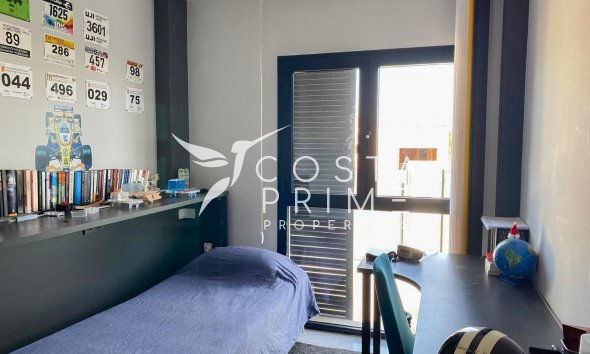 Resale - Villa  - Polop