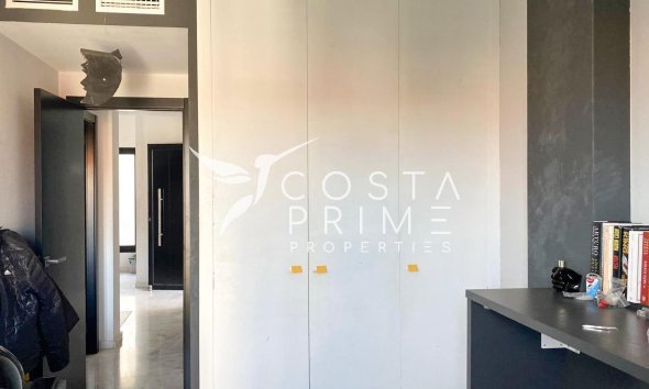 Resale - Villa  - Polop