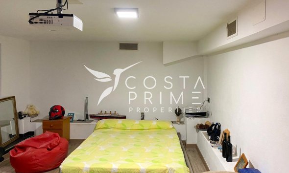 Resale - Villa  - Polop