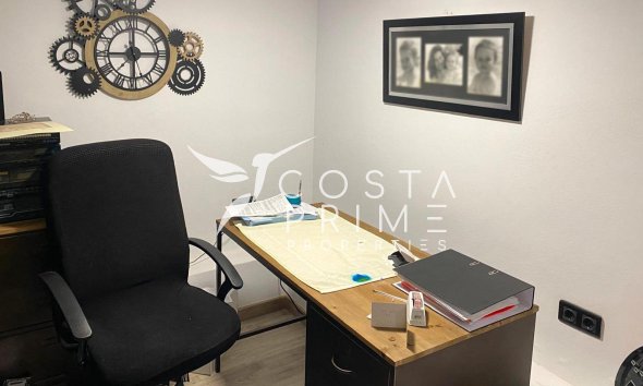 Resale - Villa  - Polop